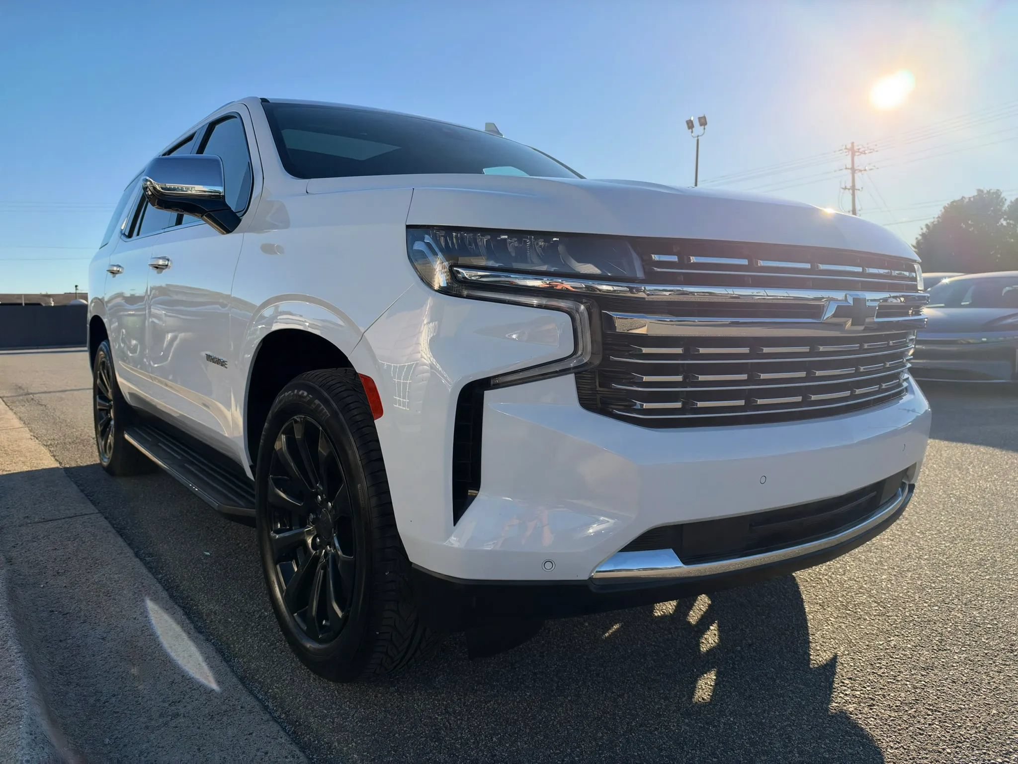 Used 2021 Chevrolet Tahoe Premier AWD/4WD image 25