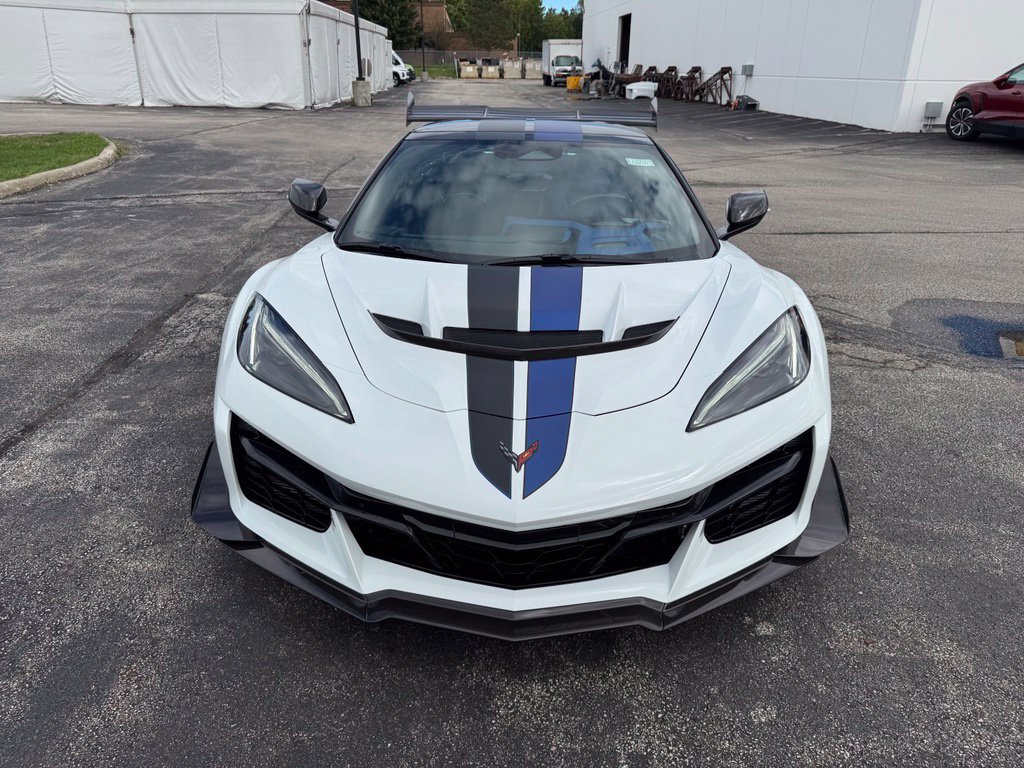 New 2027 Chevrolet Corvette ZR1X AWD/4WD image 2