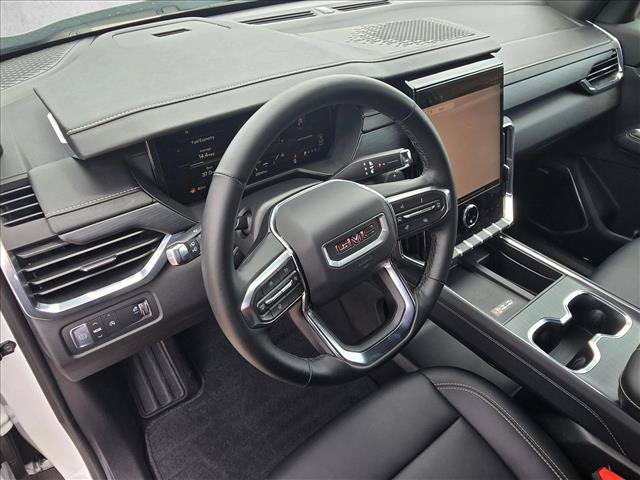 Used 2026 GMC Acadia Elevation w/ Elevation Premium Package FWD image 10