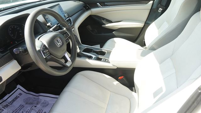 Used 2018 Honda Accord EX image 19