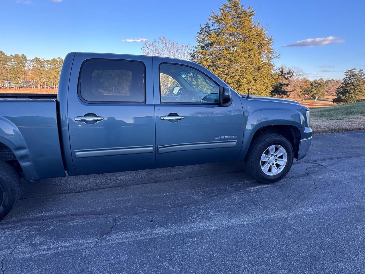 Used 2012 GMC Sierra 1500 SLT w/ SLT Convenience Package image 20
