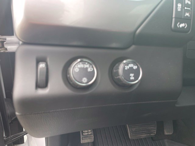 Used 2018 Chevrolet Tahoe LT w/ RST Edition AWD/4WD image 25