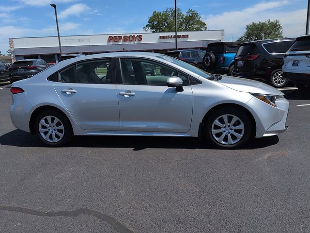 Used 2026 Toyota Corolla LE FWD image 8