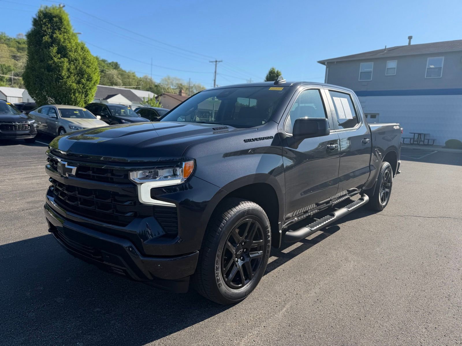 Used 2023 Chevrolet Silverado 1500 RST w/ Convenience Package II AWD/4WD image 9