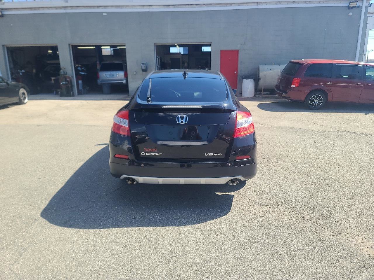 Used 2014 Honda Crosstour EX-L image 6