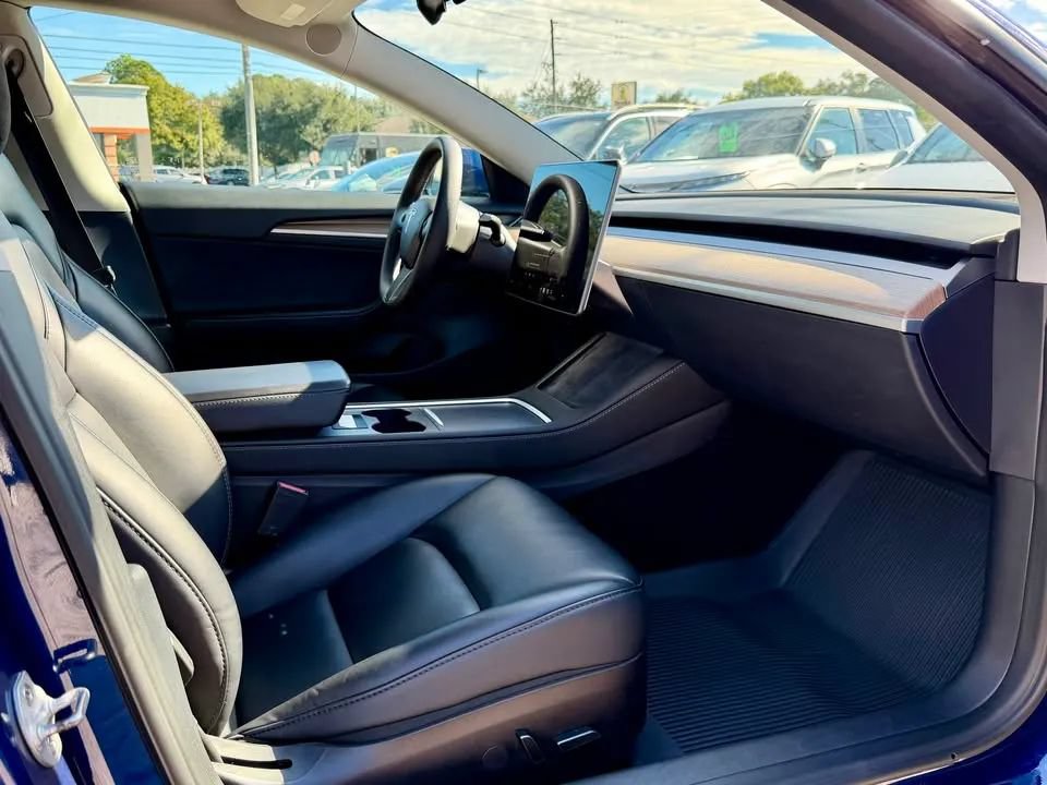 Used 2022 Tesla Model 3 RWD image 11