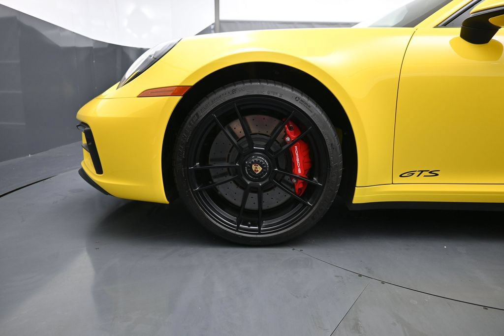 Certified 2022 Porsche 911 Carrera GTS w/ Premium Package RWD image 4