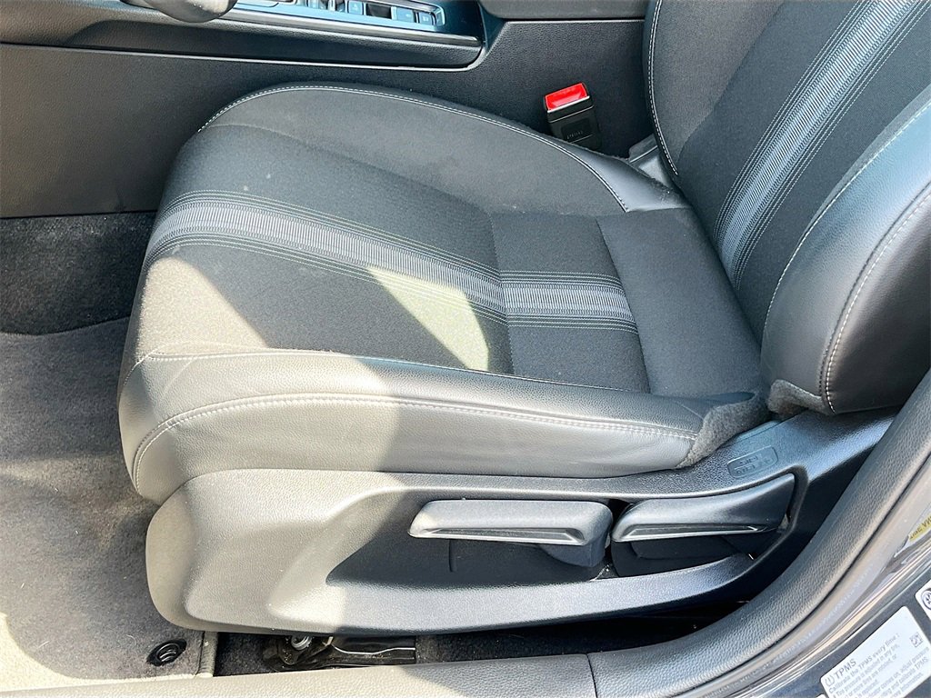 Used 2023 Honda Civic Sport image 18