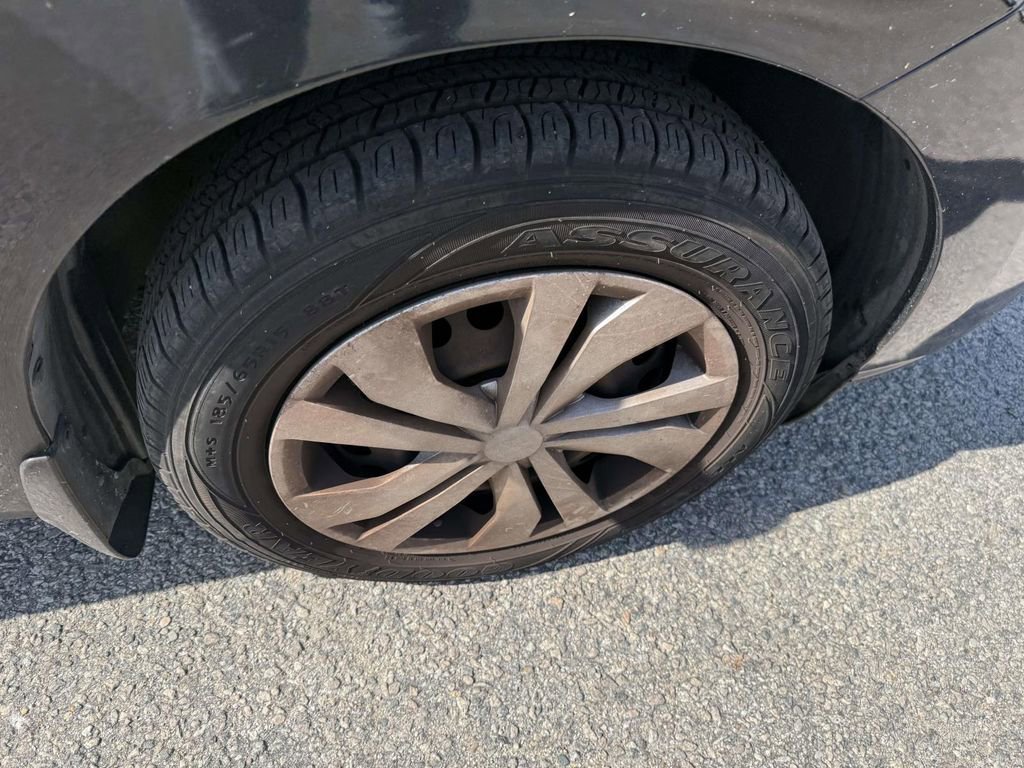 Used 2018 Nissan Versa Note S image 10