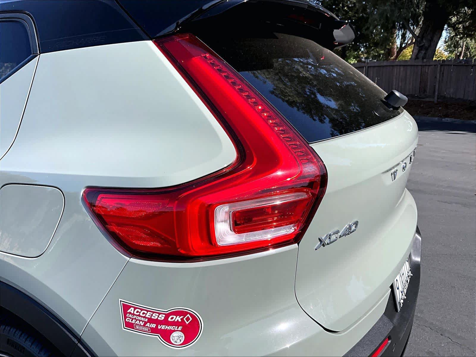 Used 2024 Volvo XC40 Recharge Ultimate w/ Protection Package Premier AWD/4WD image 33
