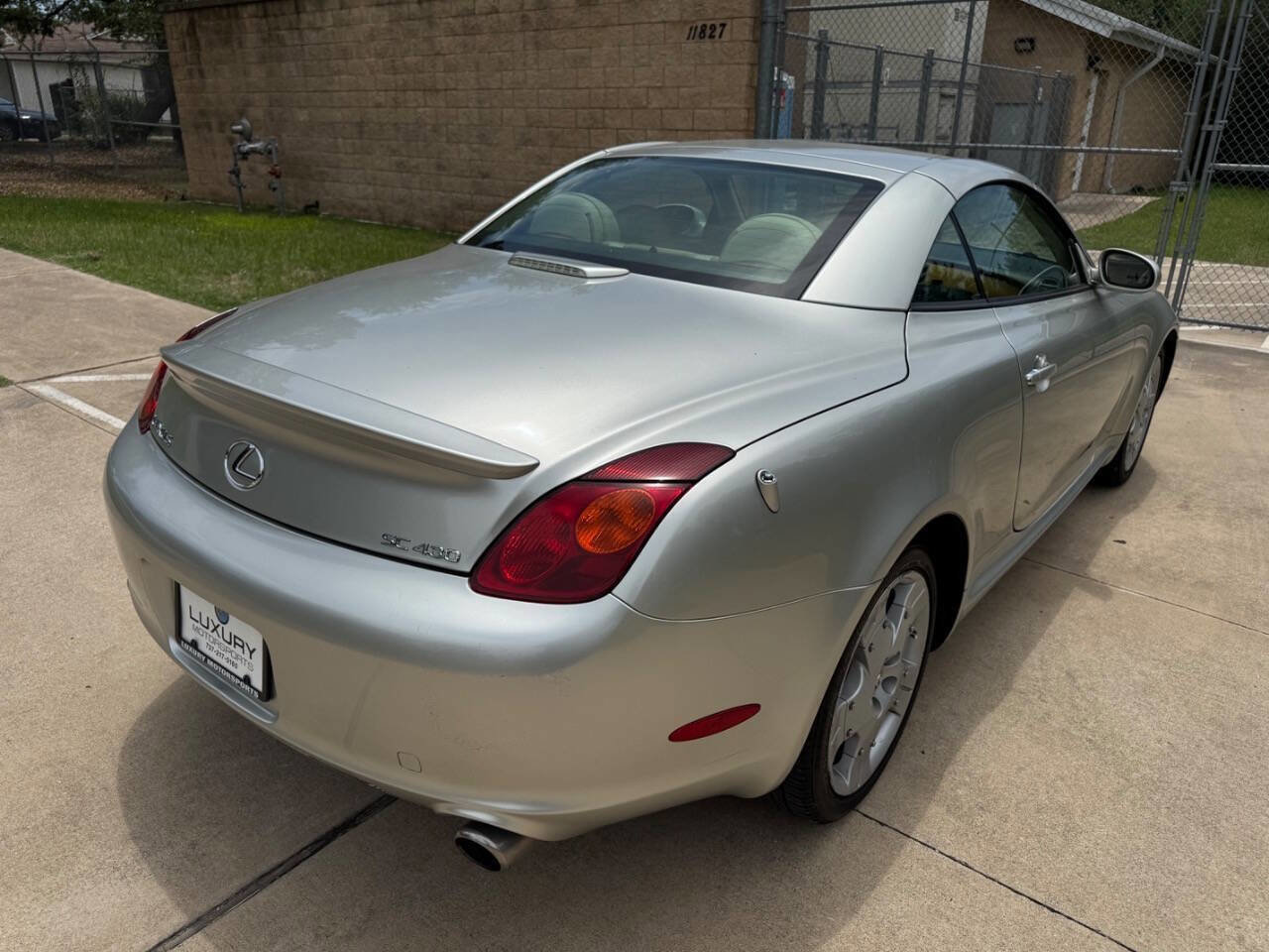 Used 2005 Lexus SC 430 Convertible RWD image 20
