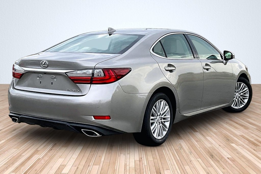Used 2017 Lexus ES 350 w/ Premium Package FWD image 2