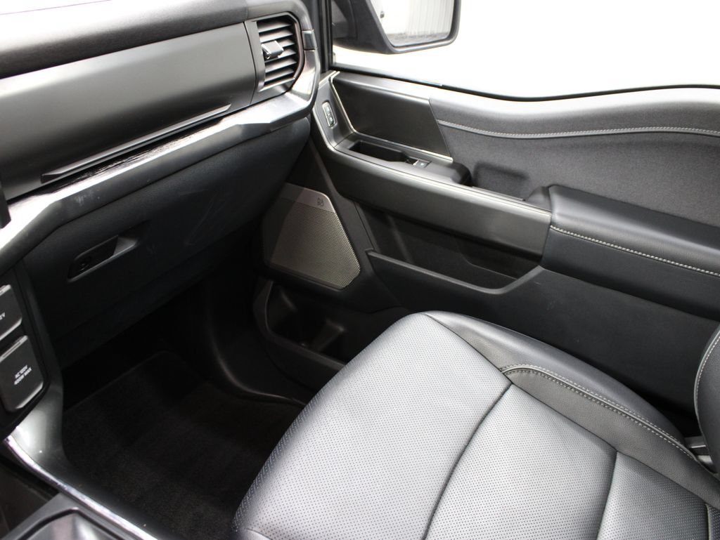 Used 2022 Ford F150 Lariat w/ Equipment Group 502A High AWD/4WD image 32
