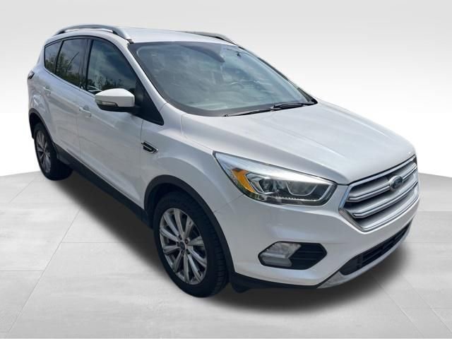 Used 2017 Ford Escape Titanium image 3