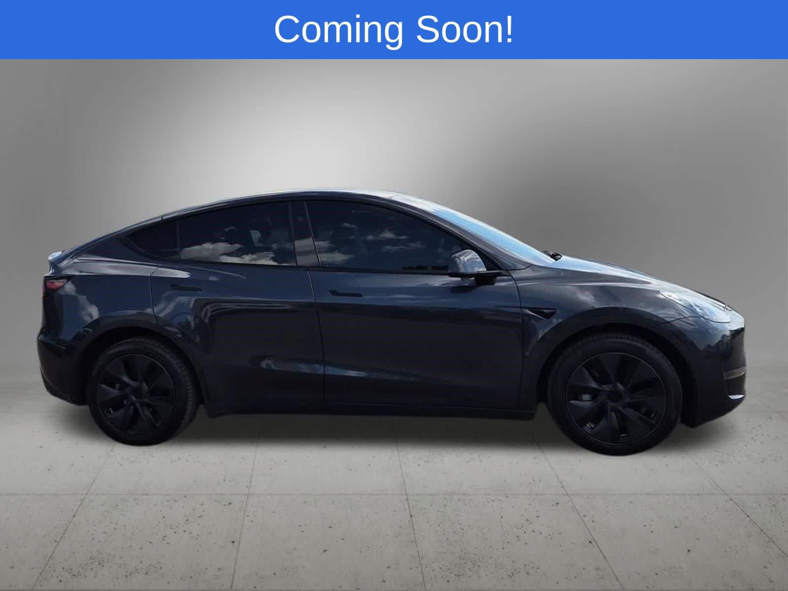 Used 2024 Tesla Model Y Long Range AWD/4WD image 7
