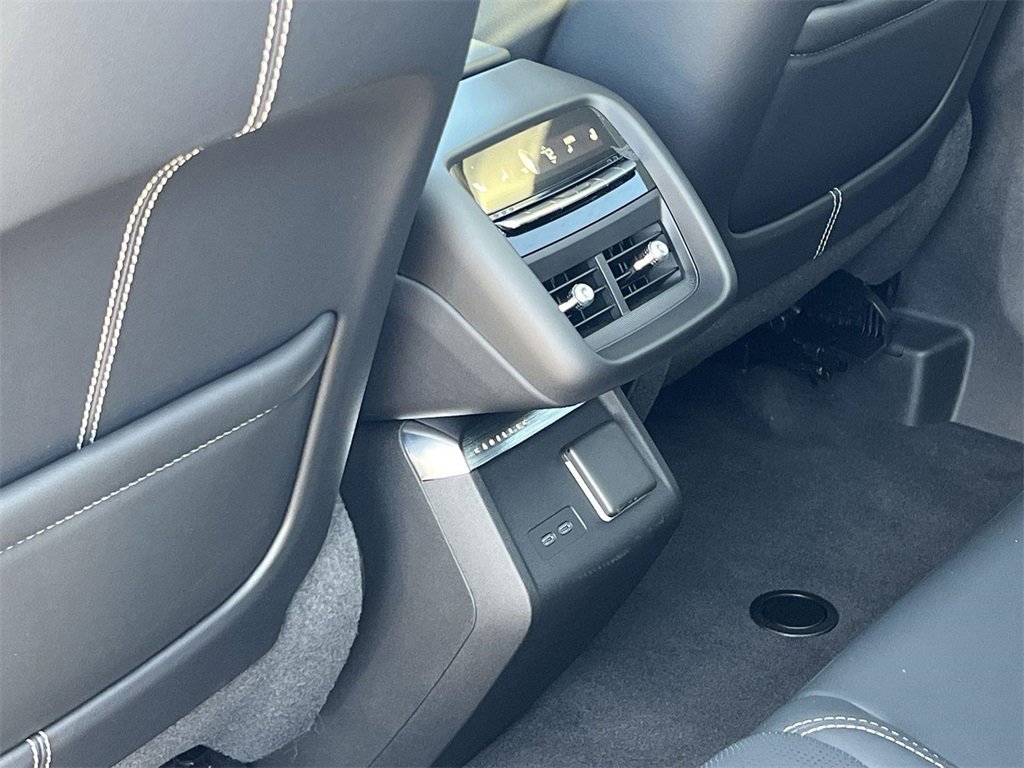 New 2026 Cadillac Lyriq V image 29