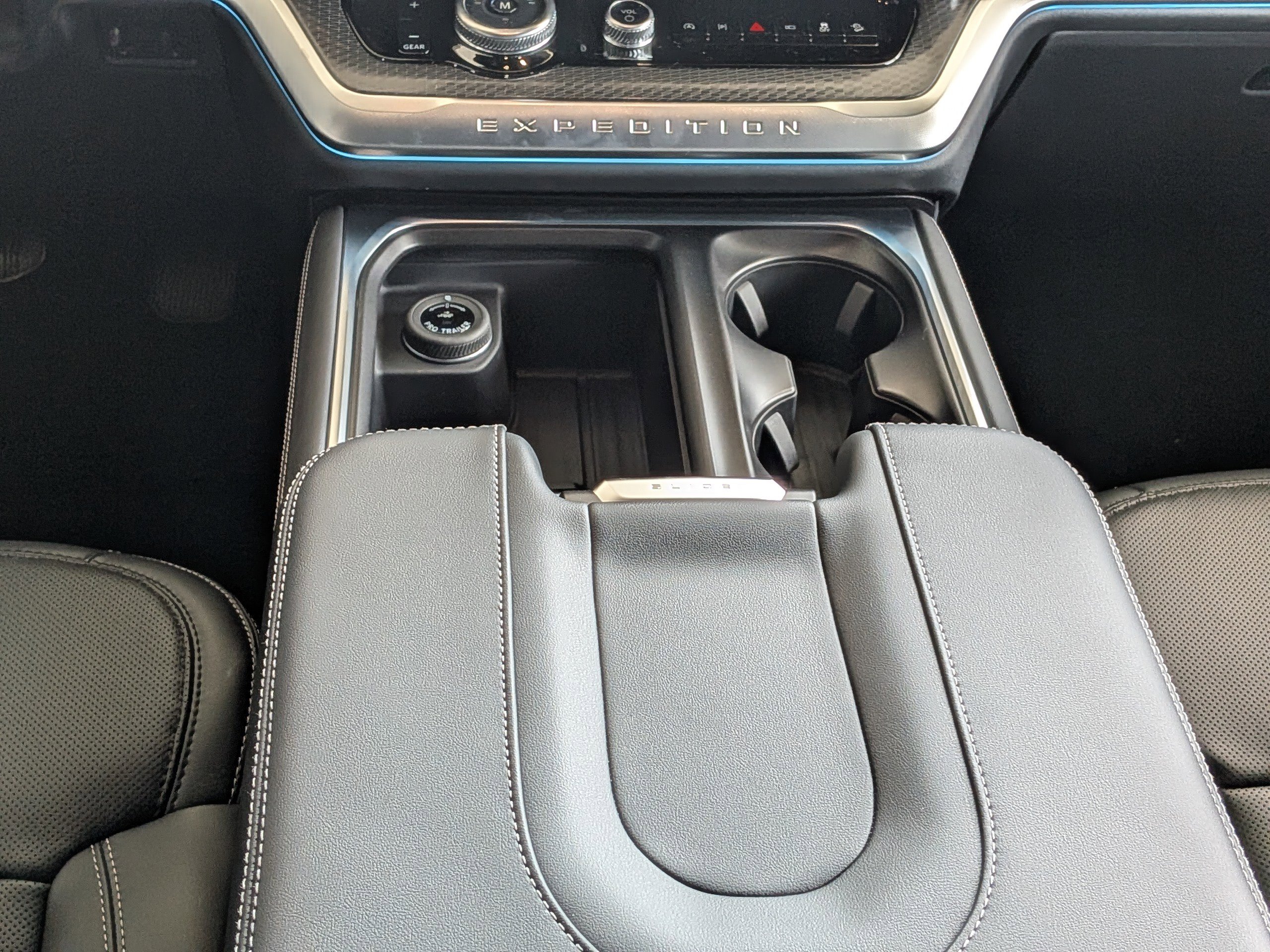 New 2026 Ford Expedition Max Platinum w/ Stealth Performance Package image 20