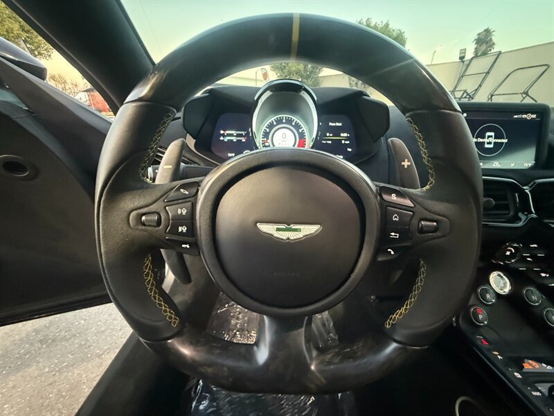 Used 2020 Aston Martin V8 Vantage Coupe RWD image 26