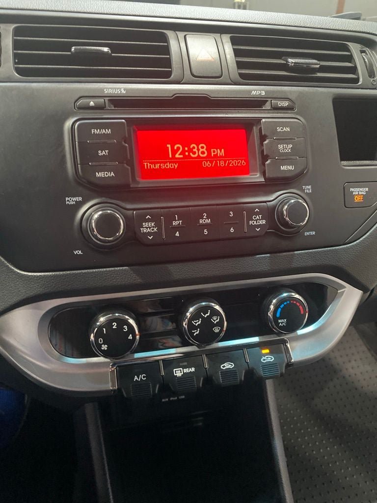 Used 2015 Kia Rio LX FWD image 4