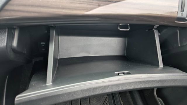 Used 2017 Honda Accord Touring image 41