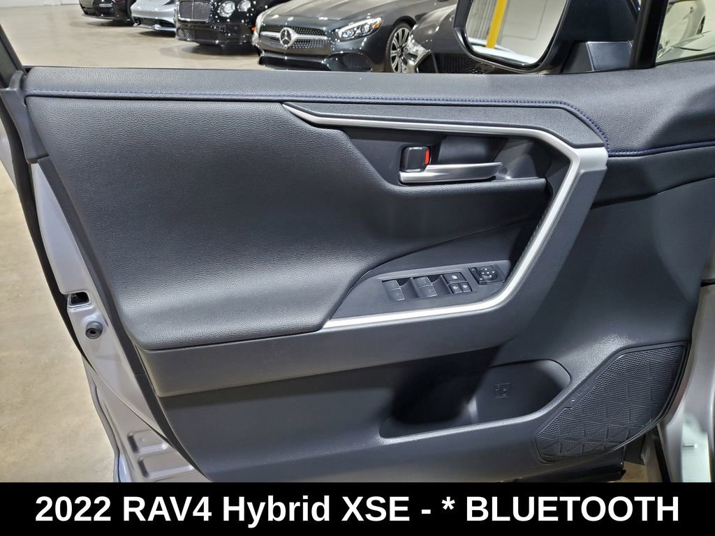 Used 2022 Toyota RAV4 XSE AWD/4WD image 8
