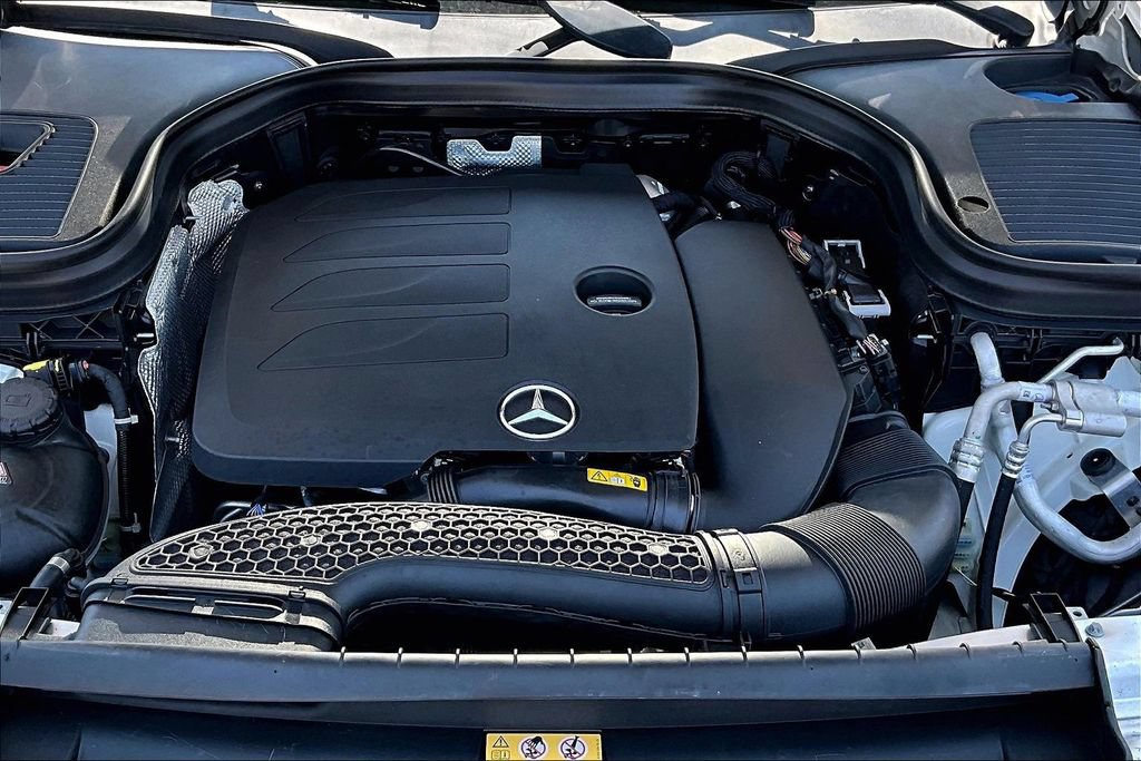Used 2022 Mercedes-Benz GLC 300 image 30