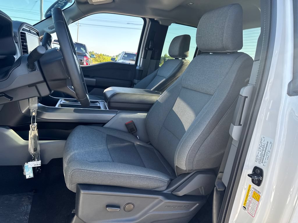 New 2026 Ford F150 XLT w/ XLT Chrome Appearance Package RWD image 13