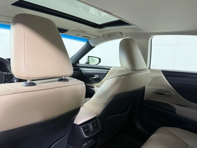 Used 2020 Lexus ES 350 w/ Accessory Package 2 FWD image 24