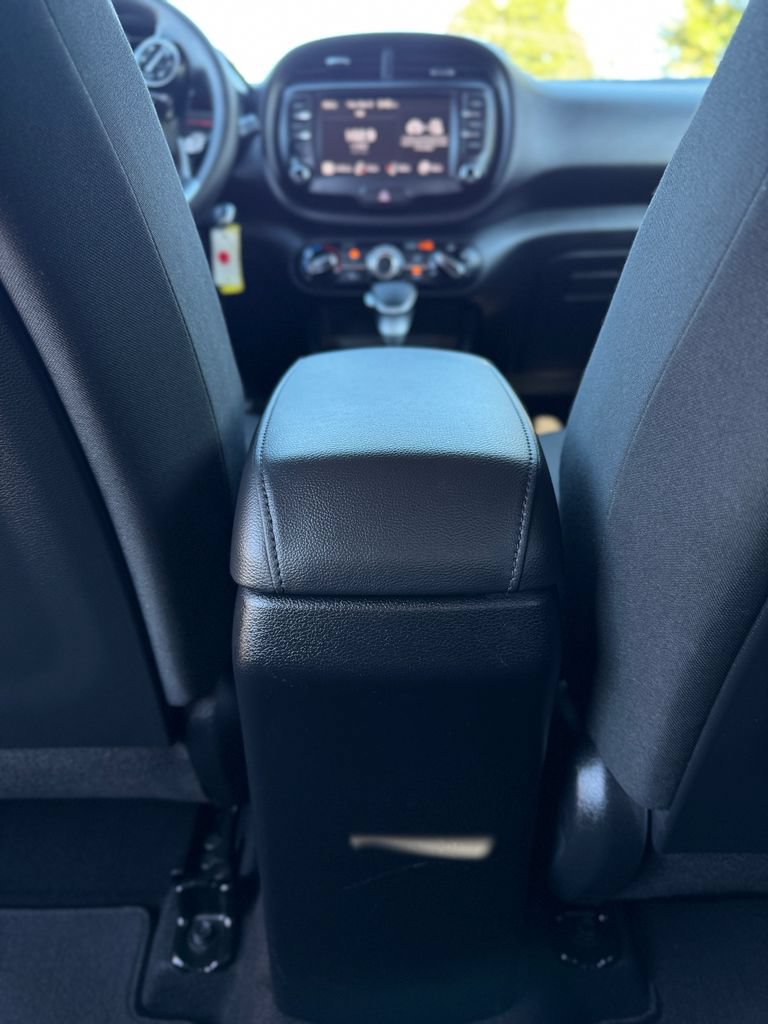 Used 2024 Kia Soul LX w/ Option Group 015 FWD image 28