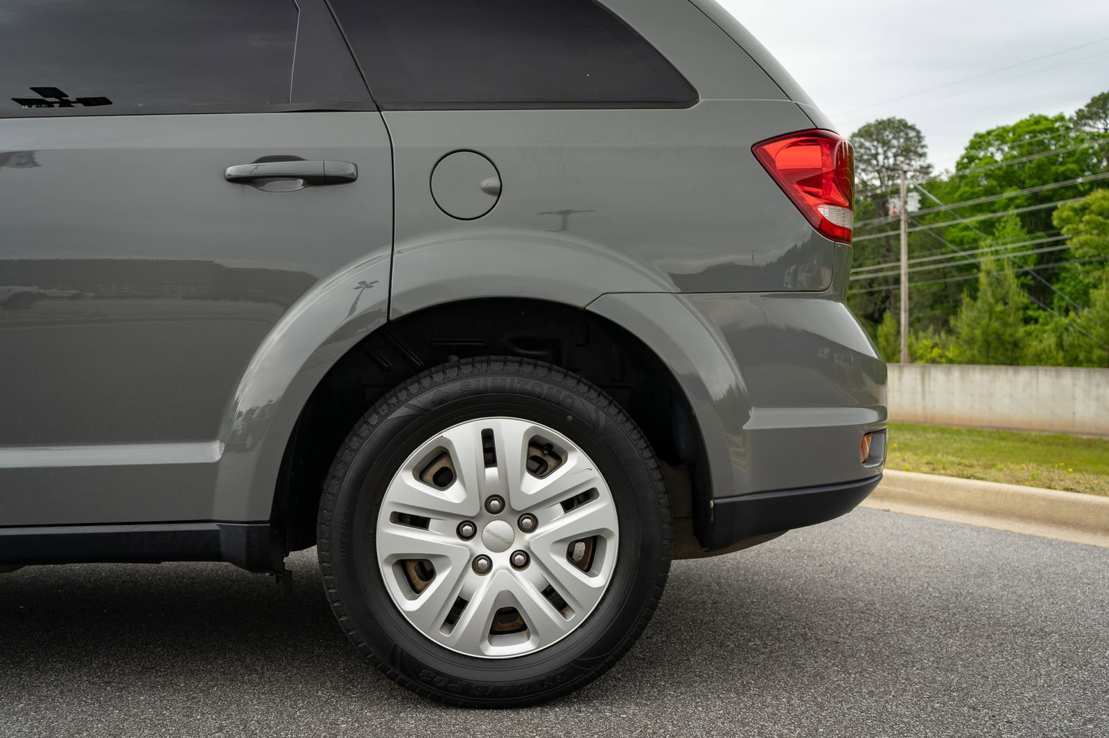 Used 2019 Dodge Journey SE w/ Safe & Sound Group FWD image 6