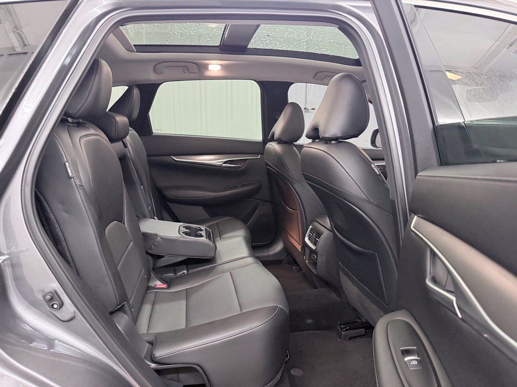 Certified 2023 INFINITI QX50 Luxe FWD image 36