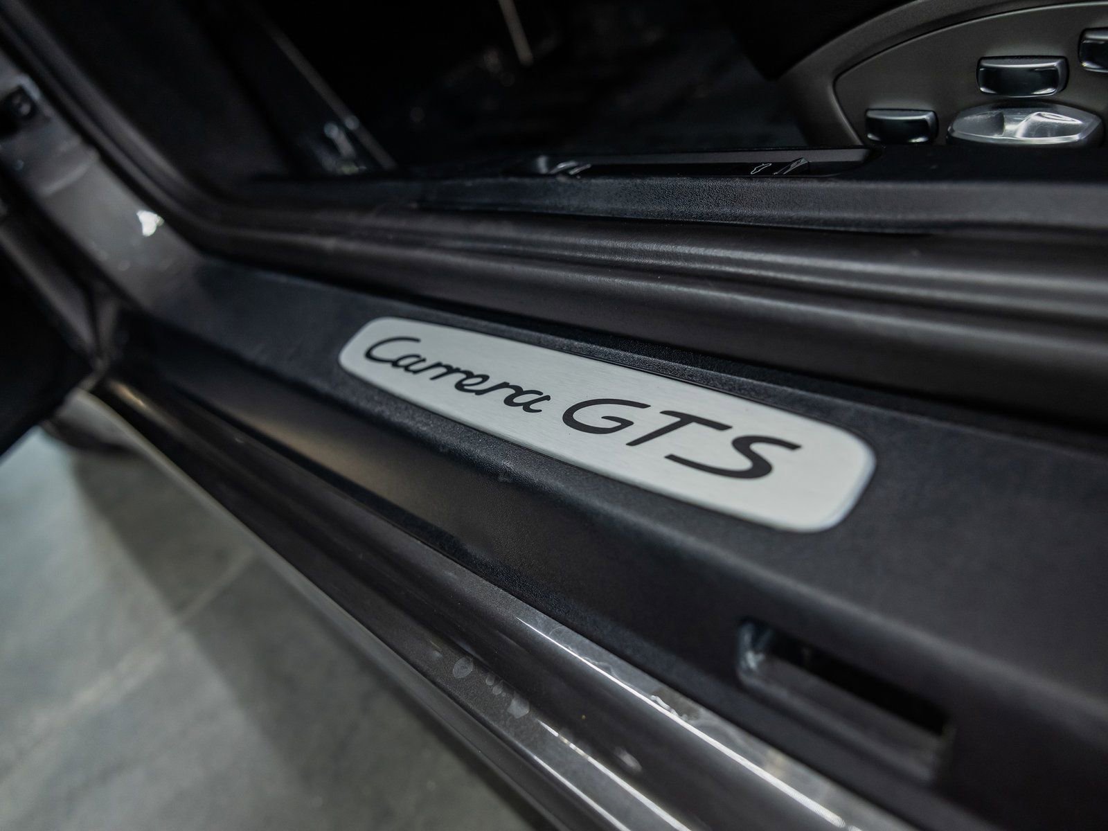 Used 2016 Porsche 911 Carrera GTS image 23