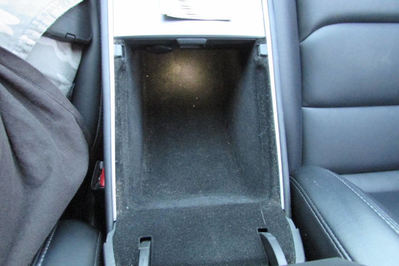 Used 2021 Tesla Model 3 Standard Range Plus image 37