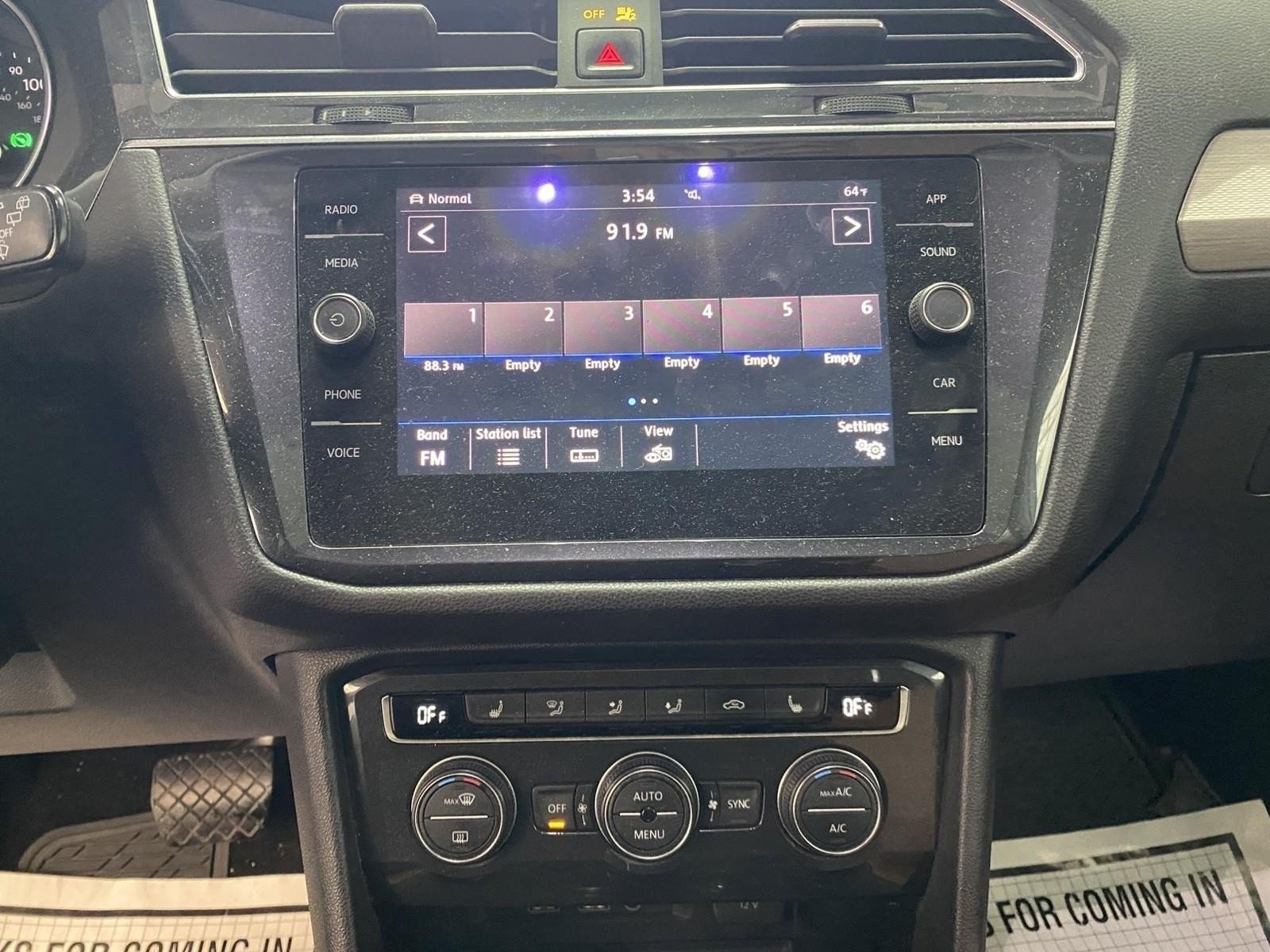 Used 2019 Volkswagen Tiguan SE w/ Panoramic Sunroof Package AWD/4WD image 22