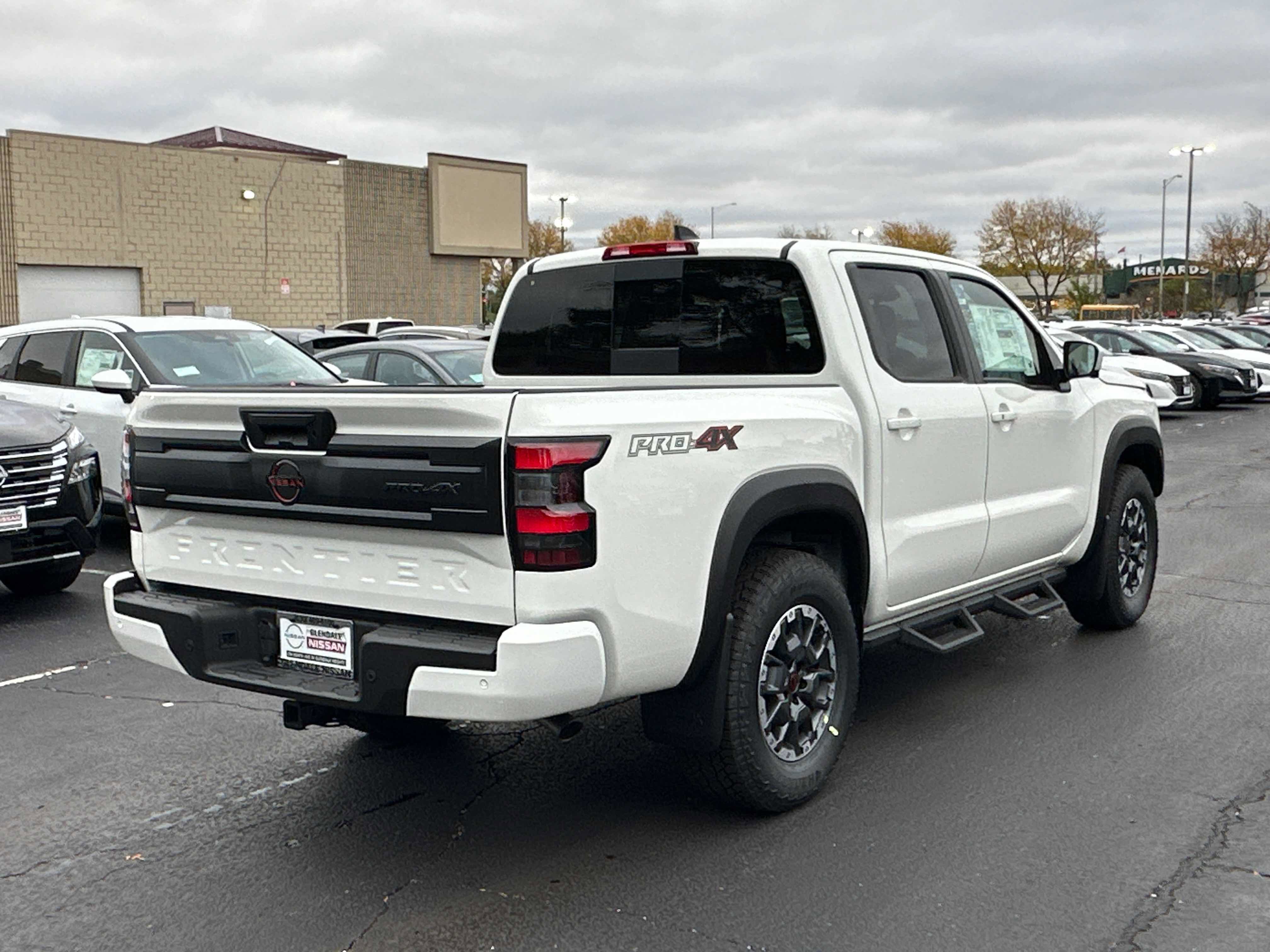 New 2026 Nissan Frontier PRO-4X w/ Pro-4x Convenience Package image 10