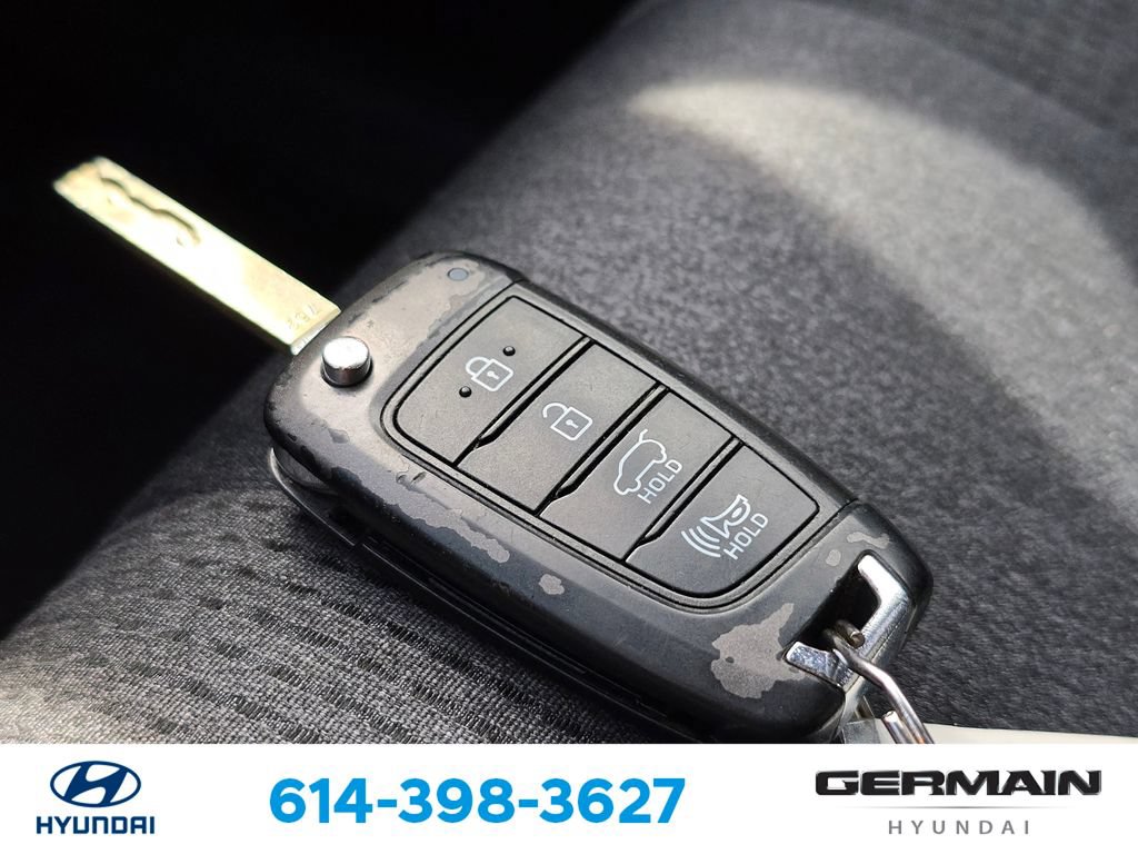 Used 2019 Hyundai Santa Fe SE AWD/4WD image 34