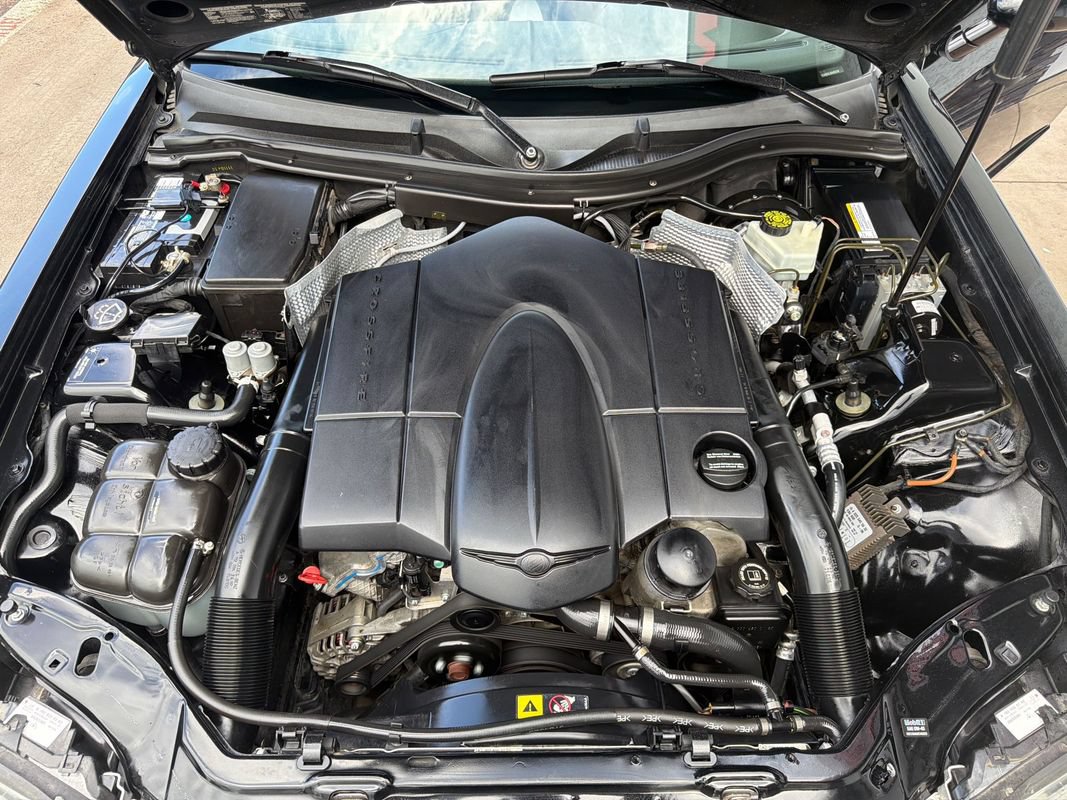 Used 2005 Chrysler Crossfire Convertible RWD image 19
