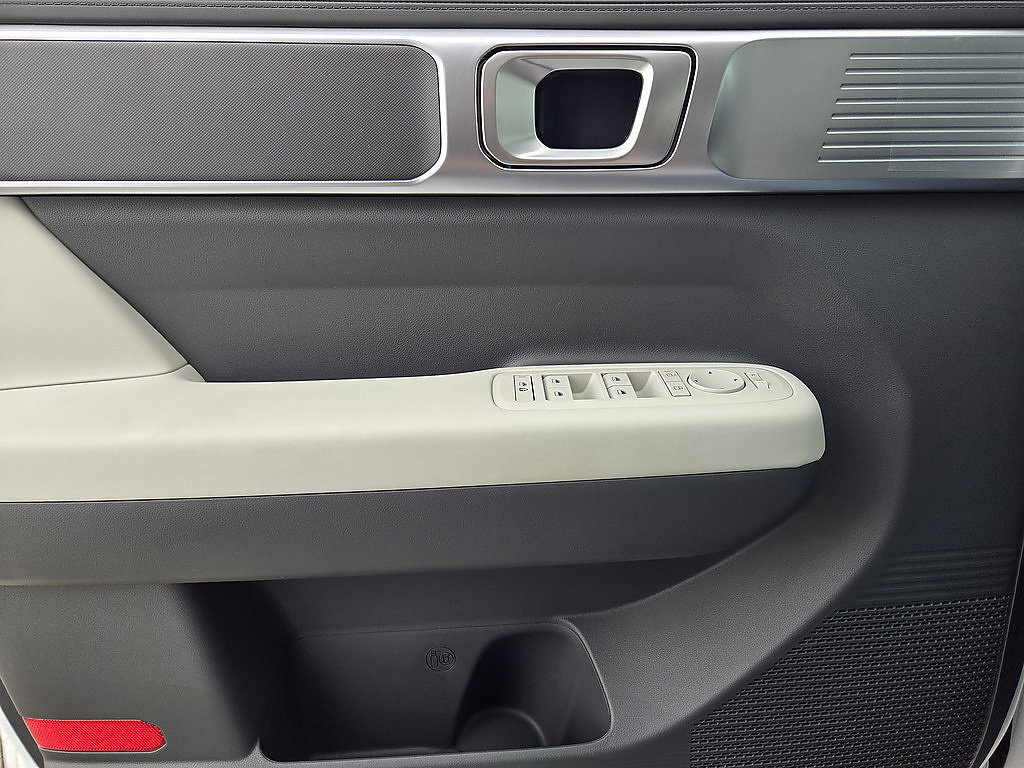 New 2026 Hyundai Santa Fe SE FWD image 24