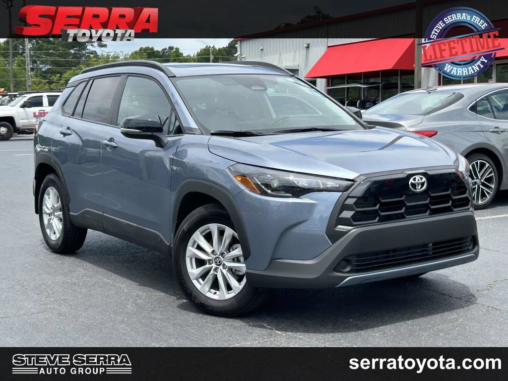 New 2026 Toyota Corolla Cross LE w/ Moonroof Package FWD video 1