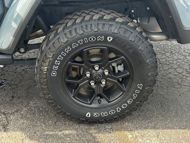 Certified 2024 Jeep Gladiator Sport image 11