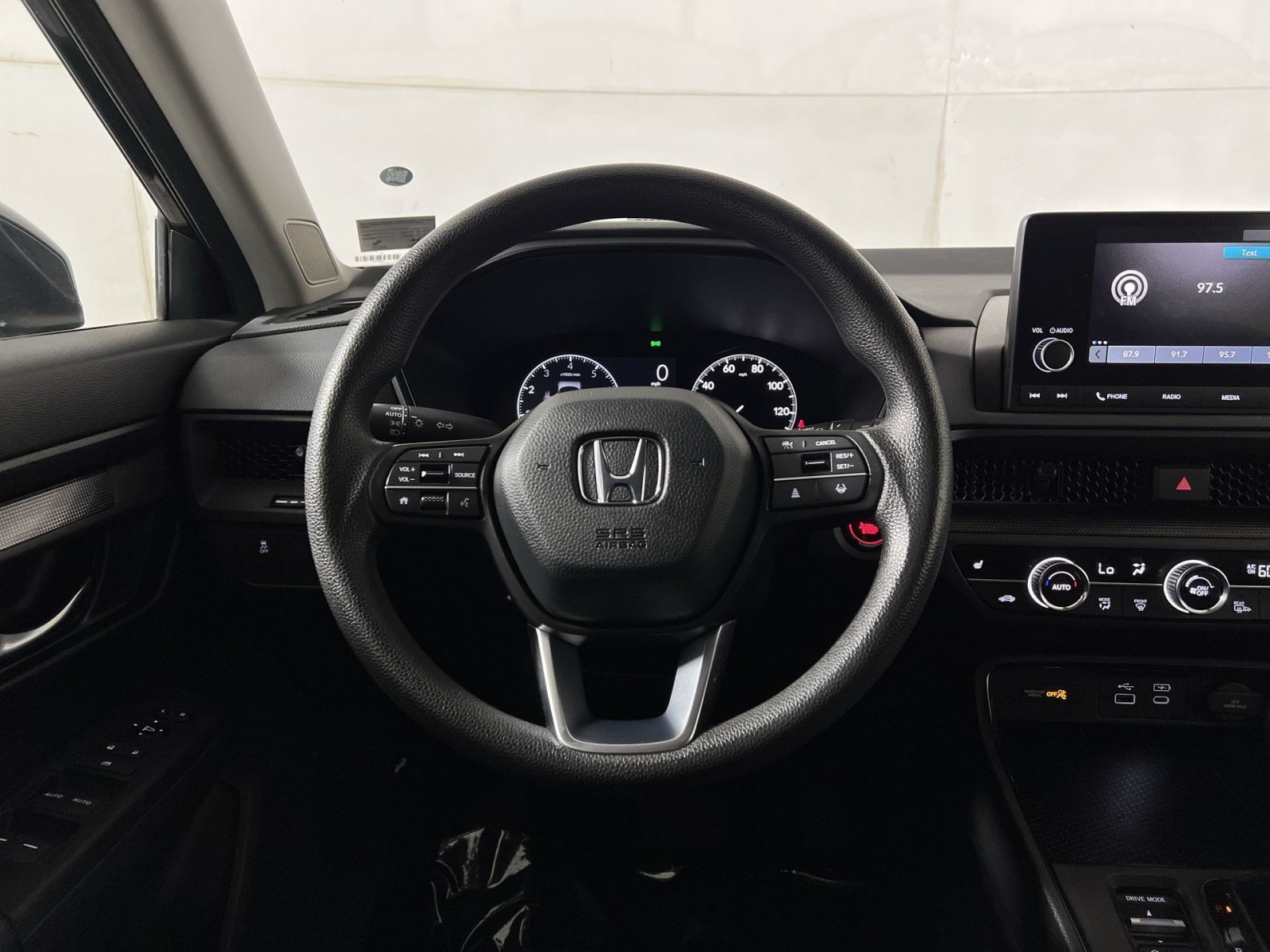 Used 2024 Honda CR-V EX image 11