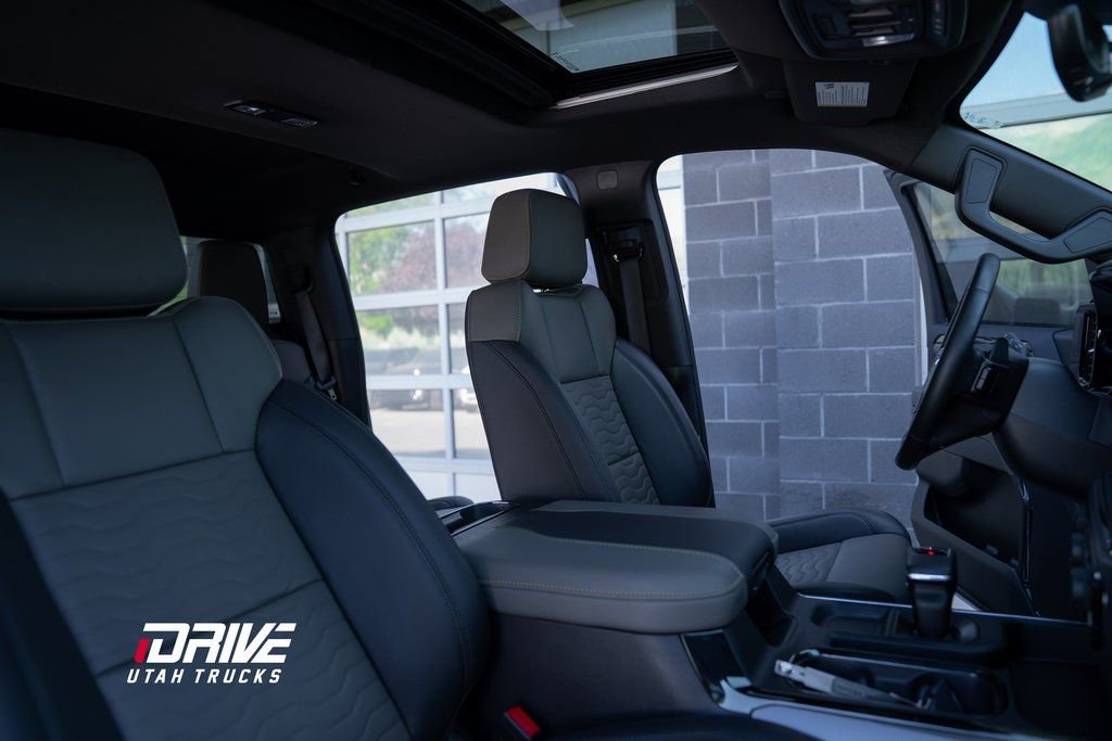 Used 2024 Chevrolet Silverado 1500 ZR2 w/ Technology Package image 23