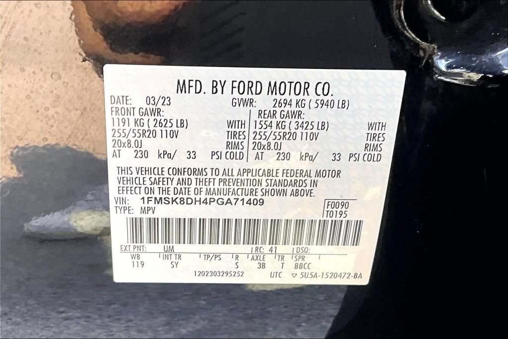 Used 2023 Ford Explorer XLT w/ Equipment Group 202A AWD/4WD image 33