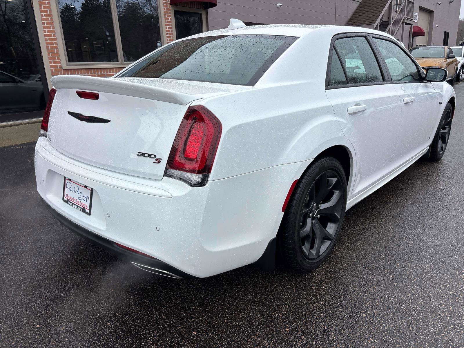 Used 2023 Chrysler 300 S w/ Comfort Group RWD image 31