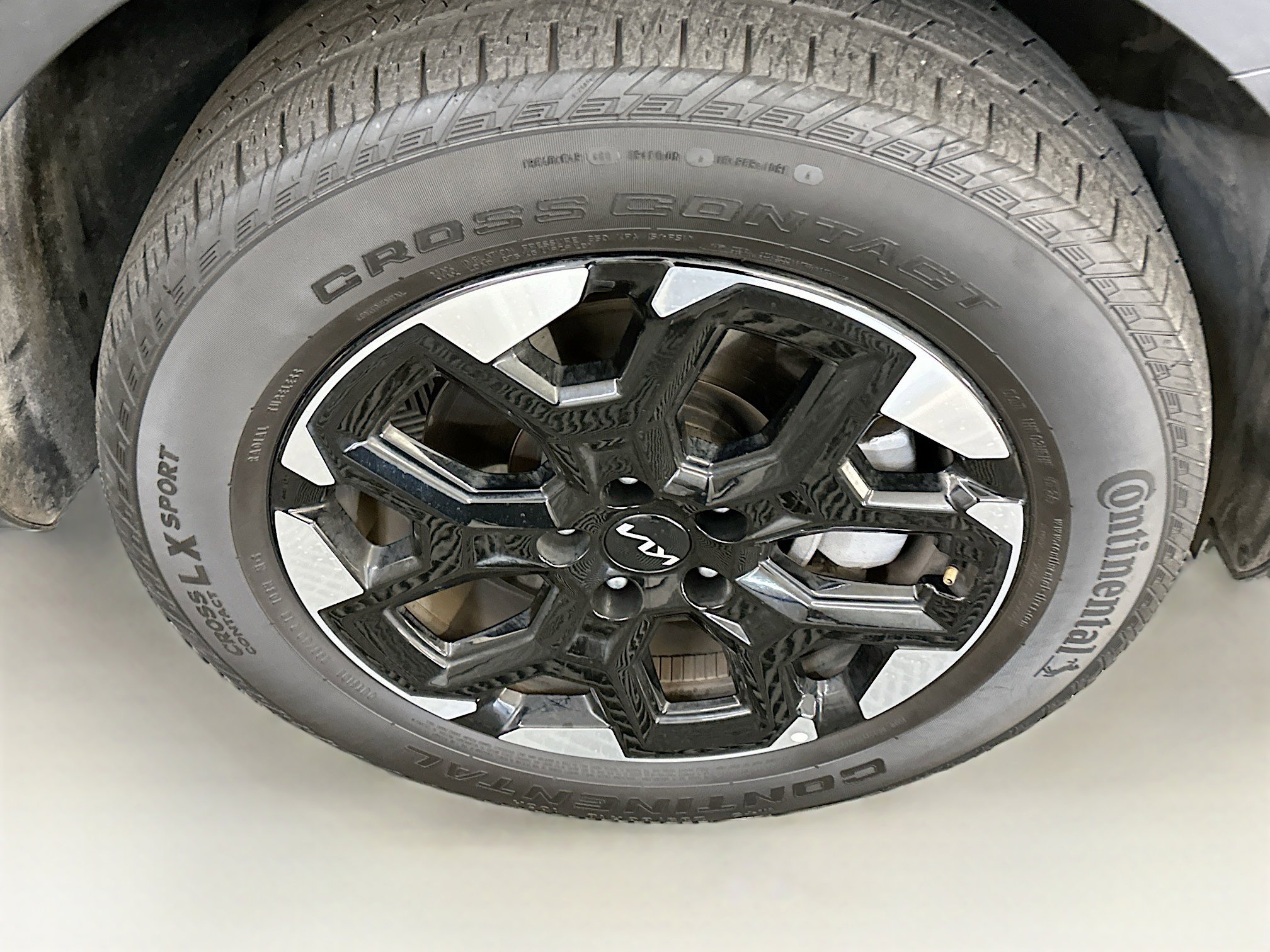 Used 2024 Kia Sorento S image 11