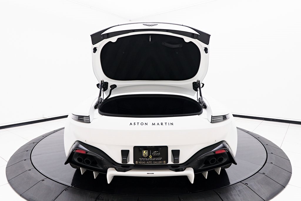 Used 2023 Aston Martin V8 Vantage Roadster image 27