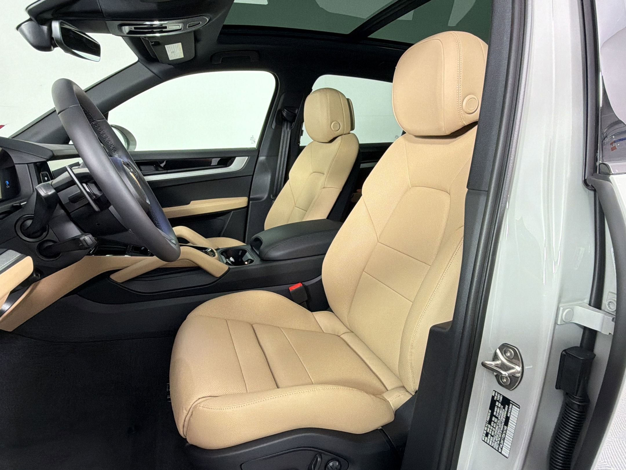 New 2026 Porsche Cayenne S AWD/4WD image 5