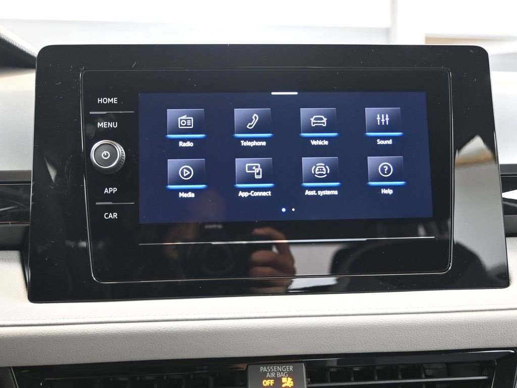 New 2025 Volkswagen Taos S image 32
