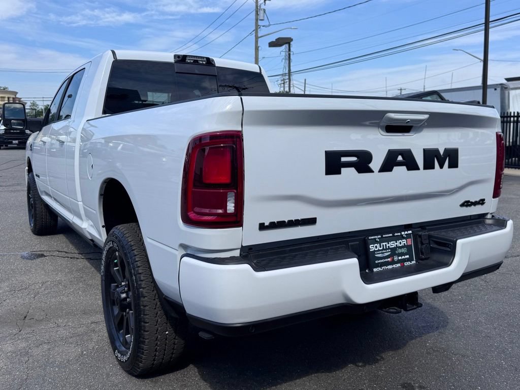 Used 2026 RAM 2500 Laramie AWD/4WD image 5