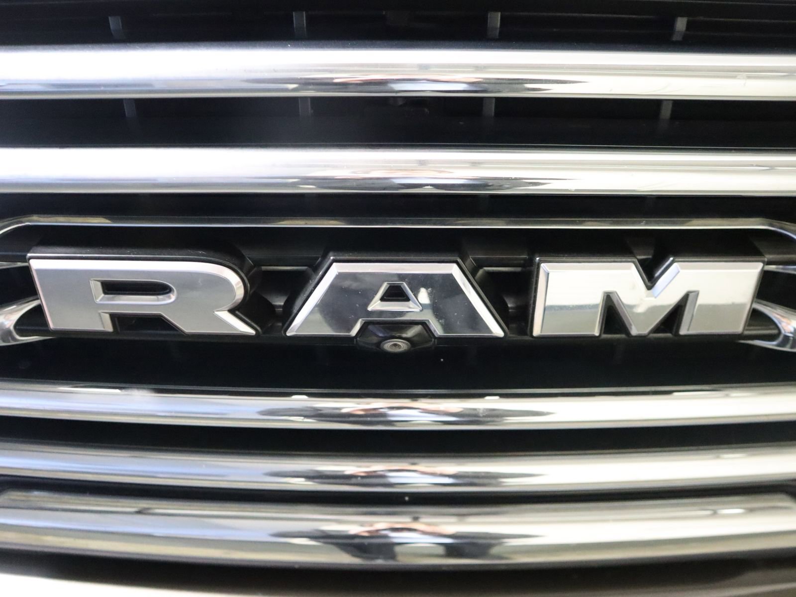 Used 2019 RAM 2500 Limited AWD/4WD image 19
